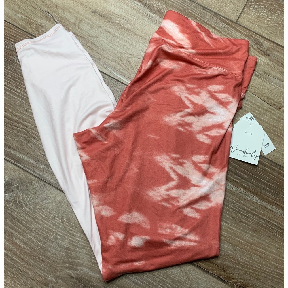 Women's Wonderly Studio 1X Peach Leggings